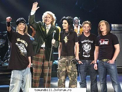 funny with tokio hotel - Bill: Stupid dog Tom: Yeah your right - Tokio hotel