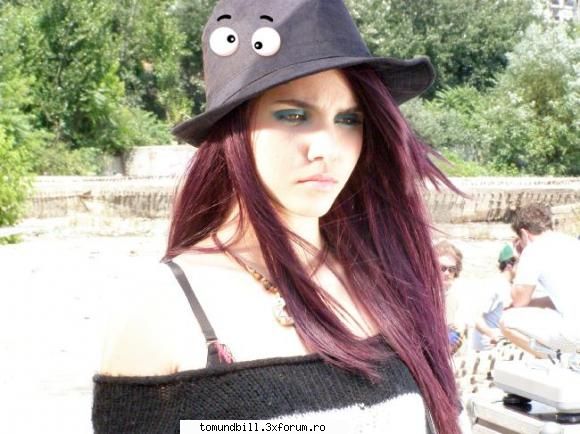poze - lavi_th - Blaxy Girls