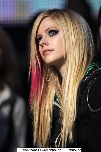 poze - bia_th - Avril Lavigne