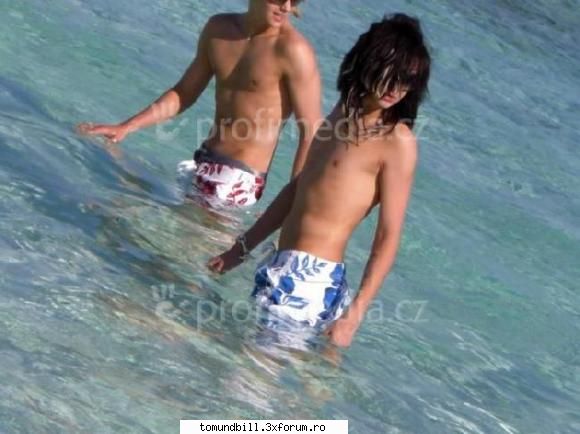 poze cu kaulitz twins - Portocala fana th - Kaulitz Twins